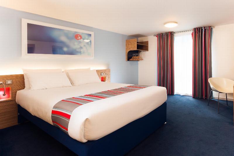 Travelodge Bracknell Central Dış mekan fotoğraf